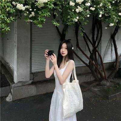 学苑春浓